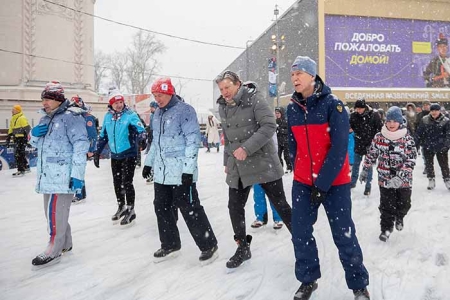 И Матыцин, И Поздняков были на Дне Коньков!