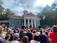 ФЕСТИВАЛЬ «ТРАДИЦИЯ» В ДЕВЯТЫЙ РАЗ ПРОШЕЛ В РОДОВОЙ УСАДЬБЕ А.С. ПУШКИНА